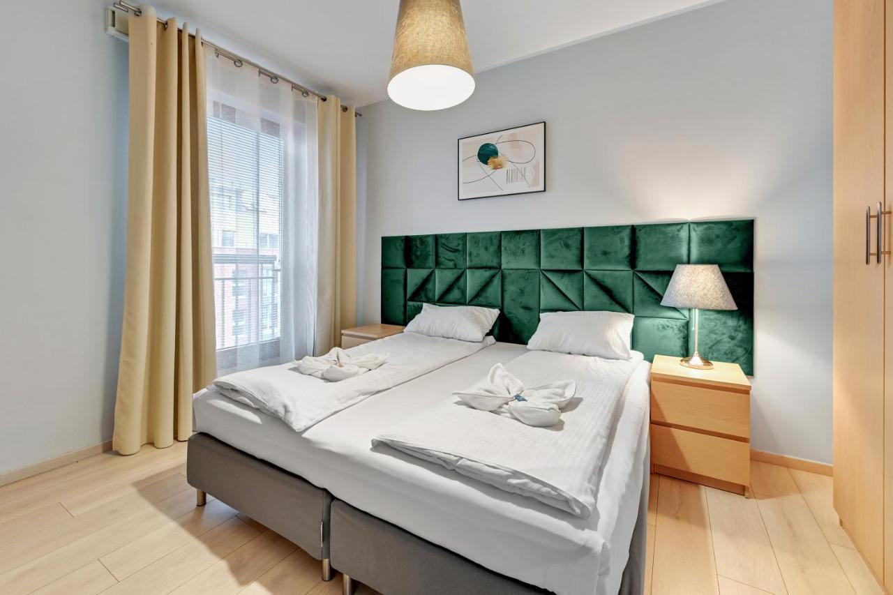 Wave Apartments - Szafarnia Old Town Gdansk Bagian luar foto