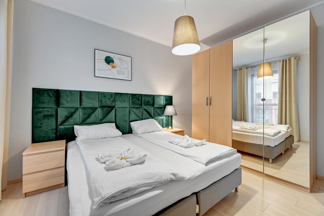 Wave Apartments - Szafarnia Old Town Gdansk Bagian luar foto